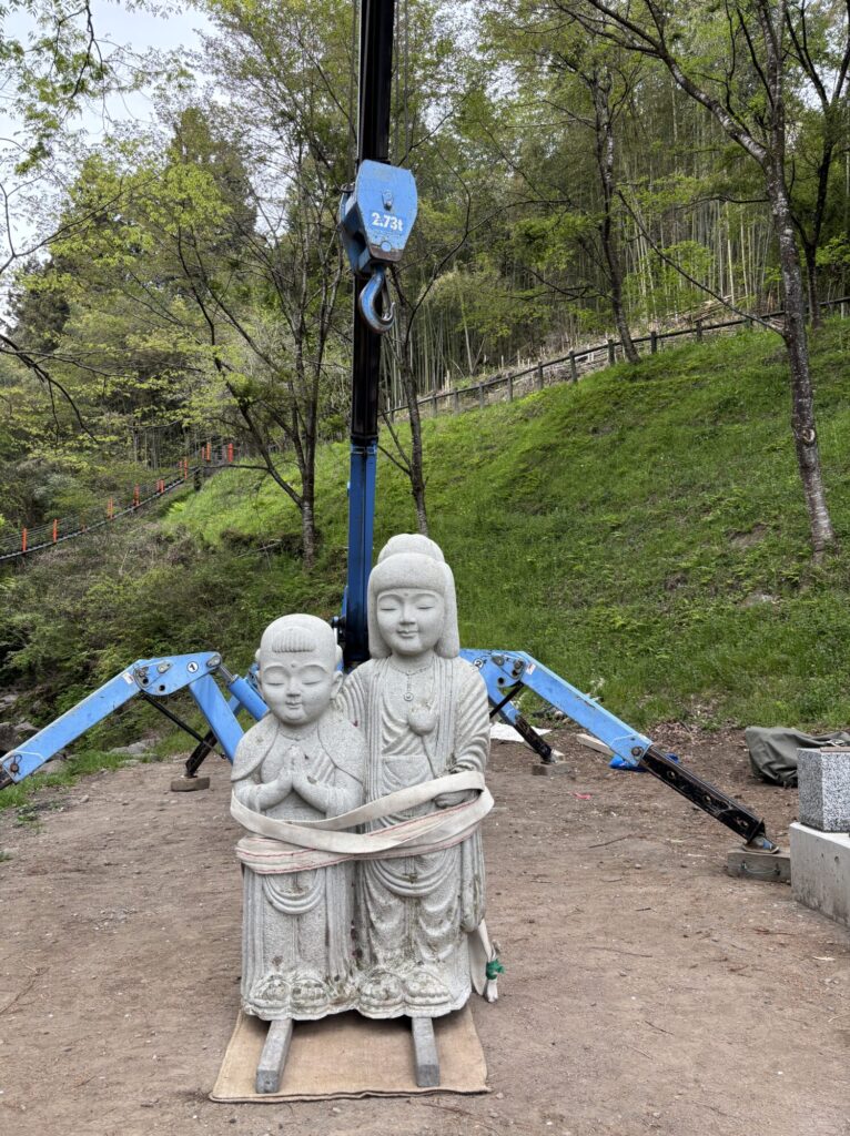 姉妹観音高圧水洗浄後写真